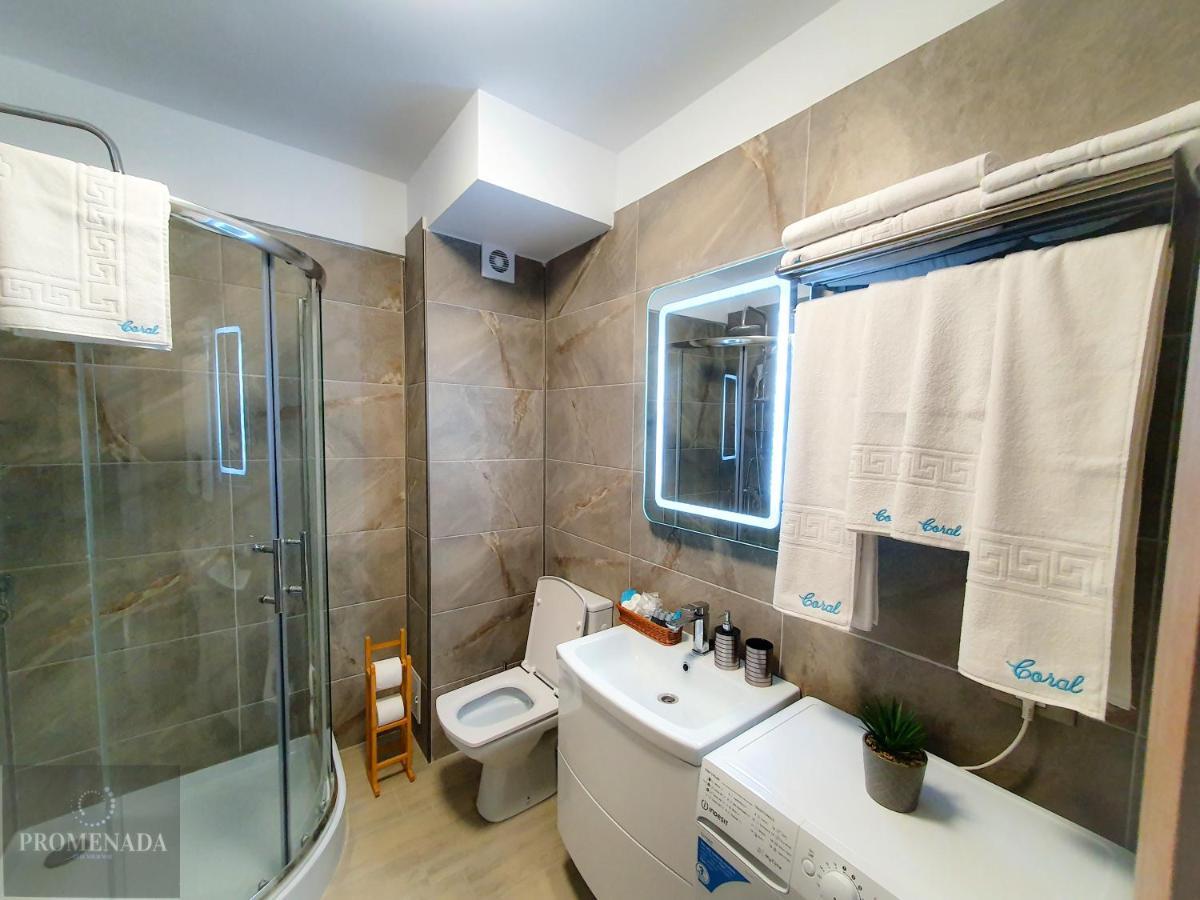 Coral Aparthotel Pool & Spa Mamaia Nord Navodari Ngoại thất bức ảnh