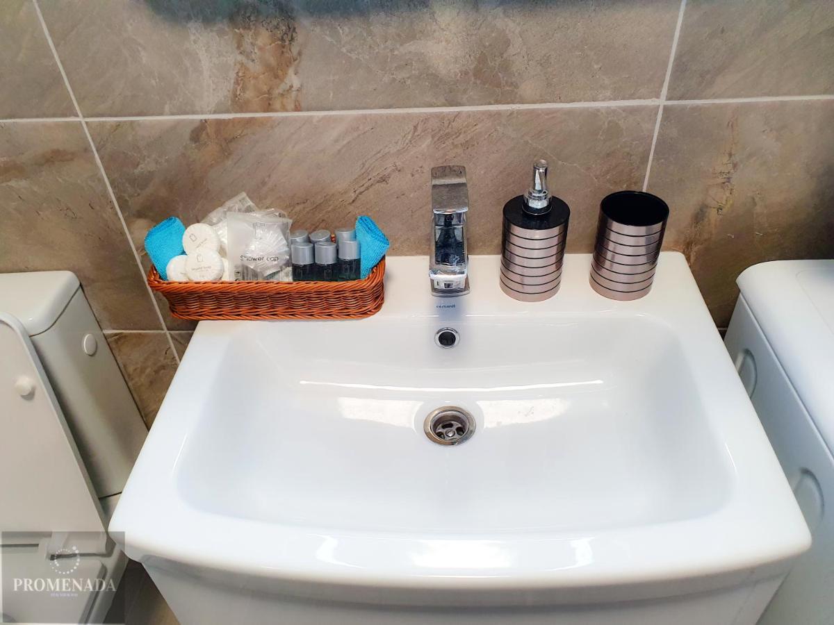 Coral Aparthotel Pool & Spa Mamaia Nord Navodari Ngoại thất bức ảnh